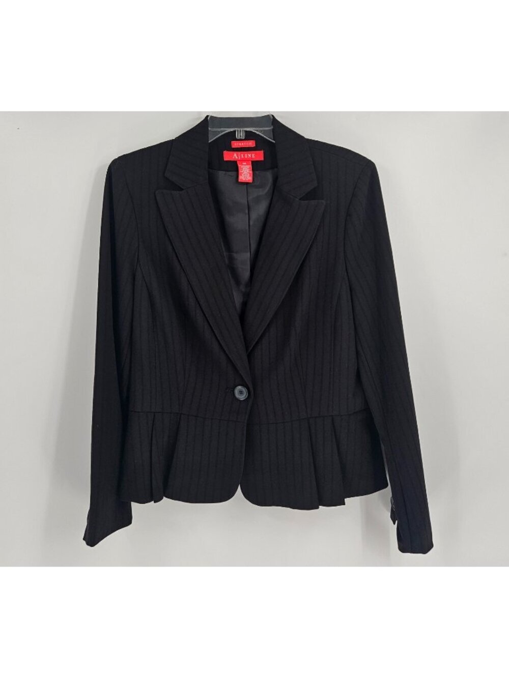 A Line Black Pinstripe Stretch Pleated Hem Blazer Jacket Size 14 NWT